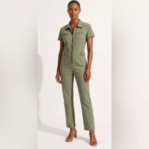 Green Zip-up Short sleeved Romper/Jumper cotton mix Size Medium